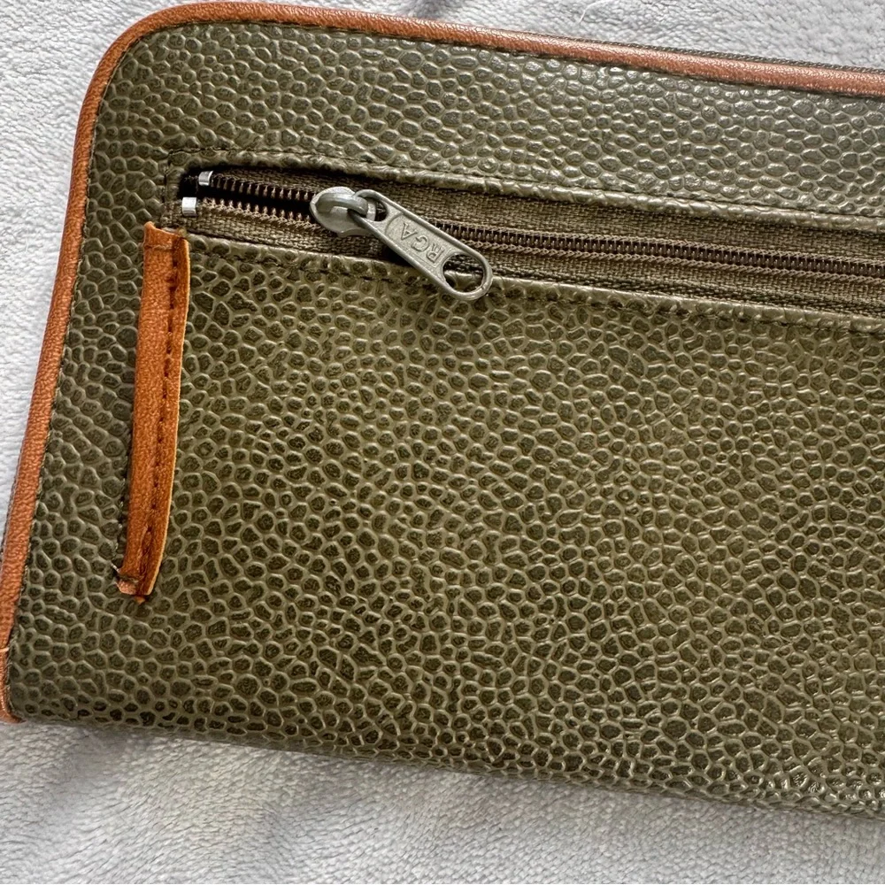 Vintage Jordache Zip Around Continental Wallet Olive Green Brown Pebbled Y2K 90s